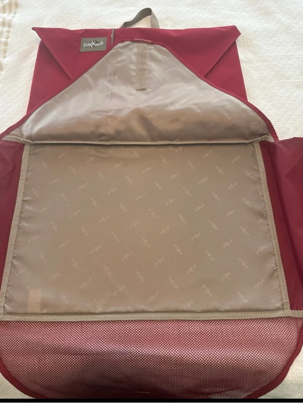 2 red Eagle Creek Pack-It Garment Folder nwot